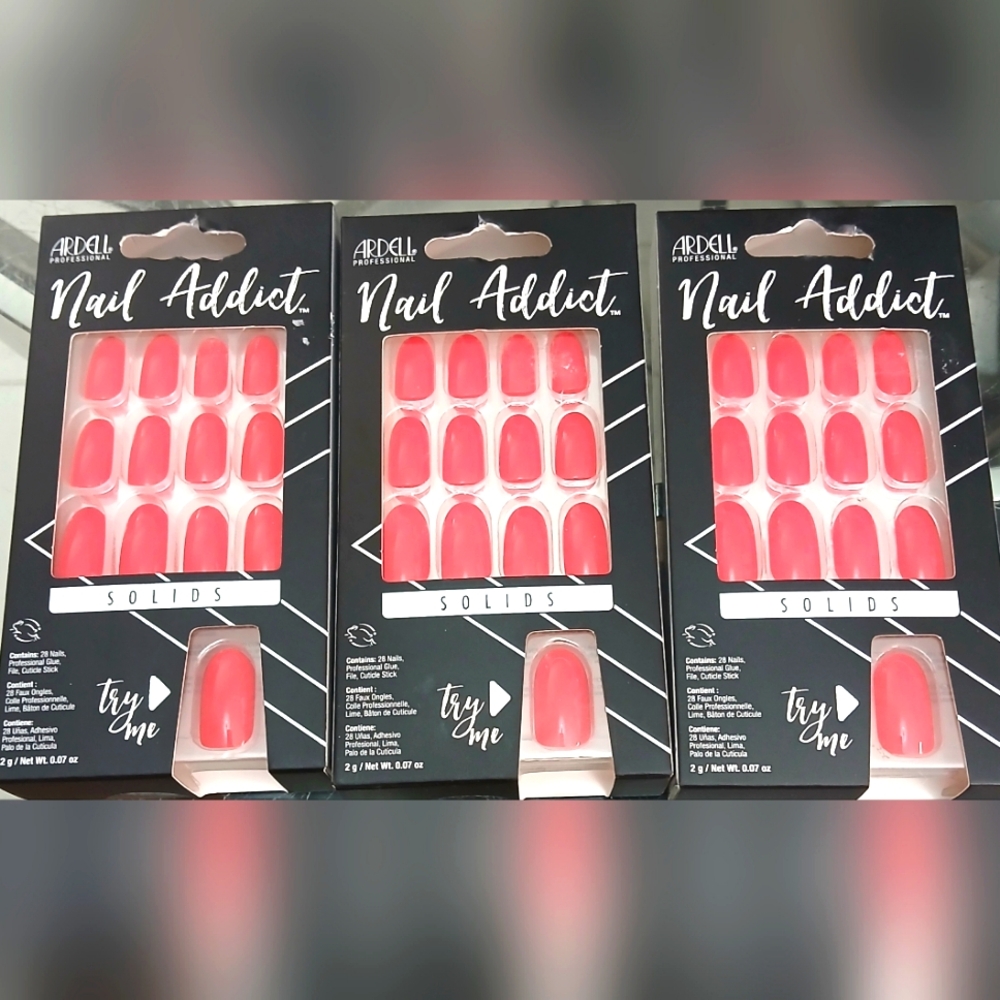 Nail addict set of 3